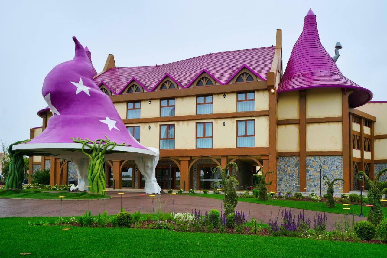 Gardaland Magic Hotel Castelnuovo del Garda Exterior photo